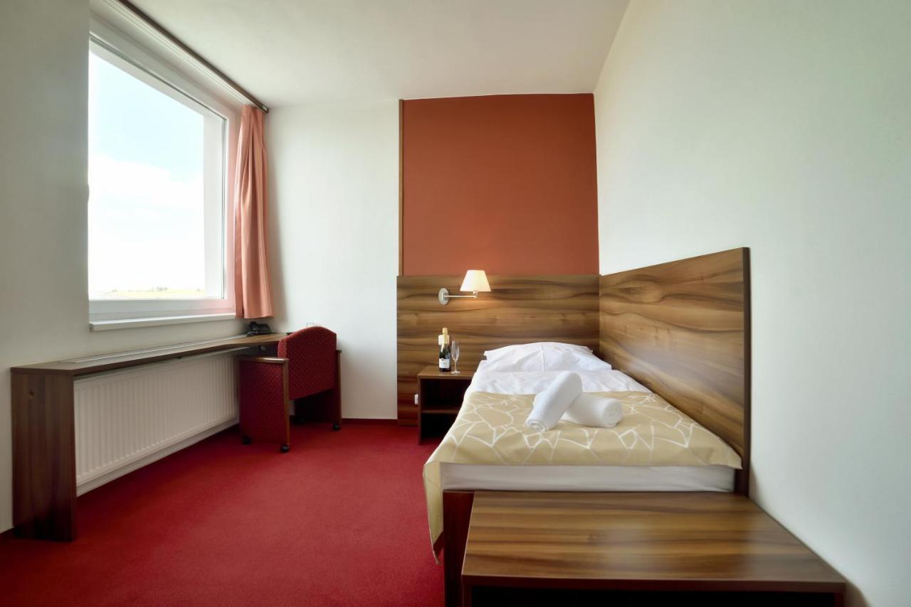 Hotel Palcat Табор Екстер'єр фото